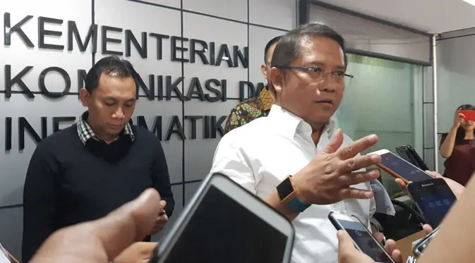 Menkominfo Rudiantara saat bertemu dengan rekan media di Jakarta, Selasa (15/5/2018). Liputan6.com/ Agustin Setyo Wardani