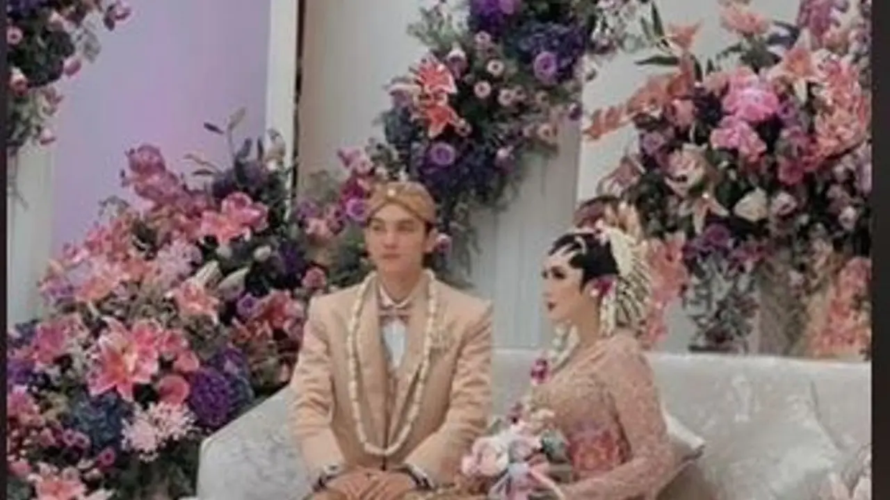 Pengantin Minta Dibuatkan Dekorasi Pernikahan Berkonsep Jawa-Korea, Bagaimana Hasilnya?