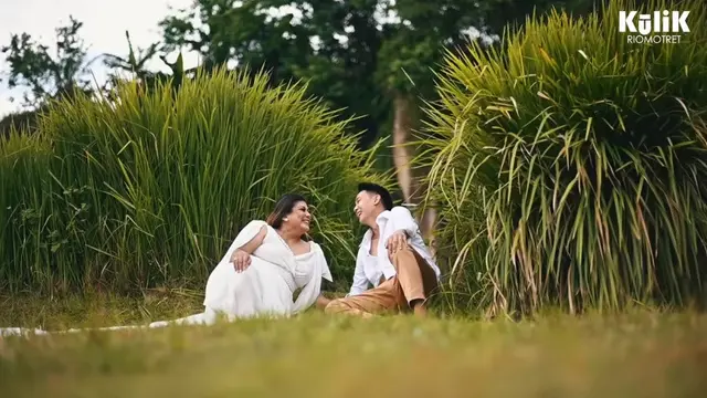 7 Momen Prewedding Regina Ivanova dengan Kekasih, Ditemani Anak Kambing
