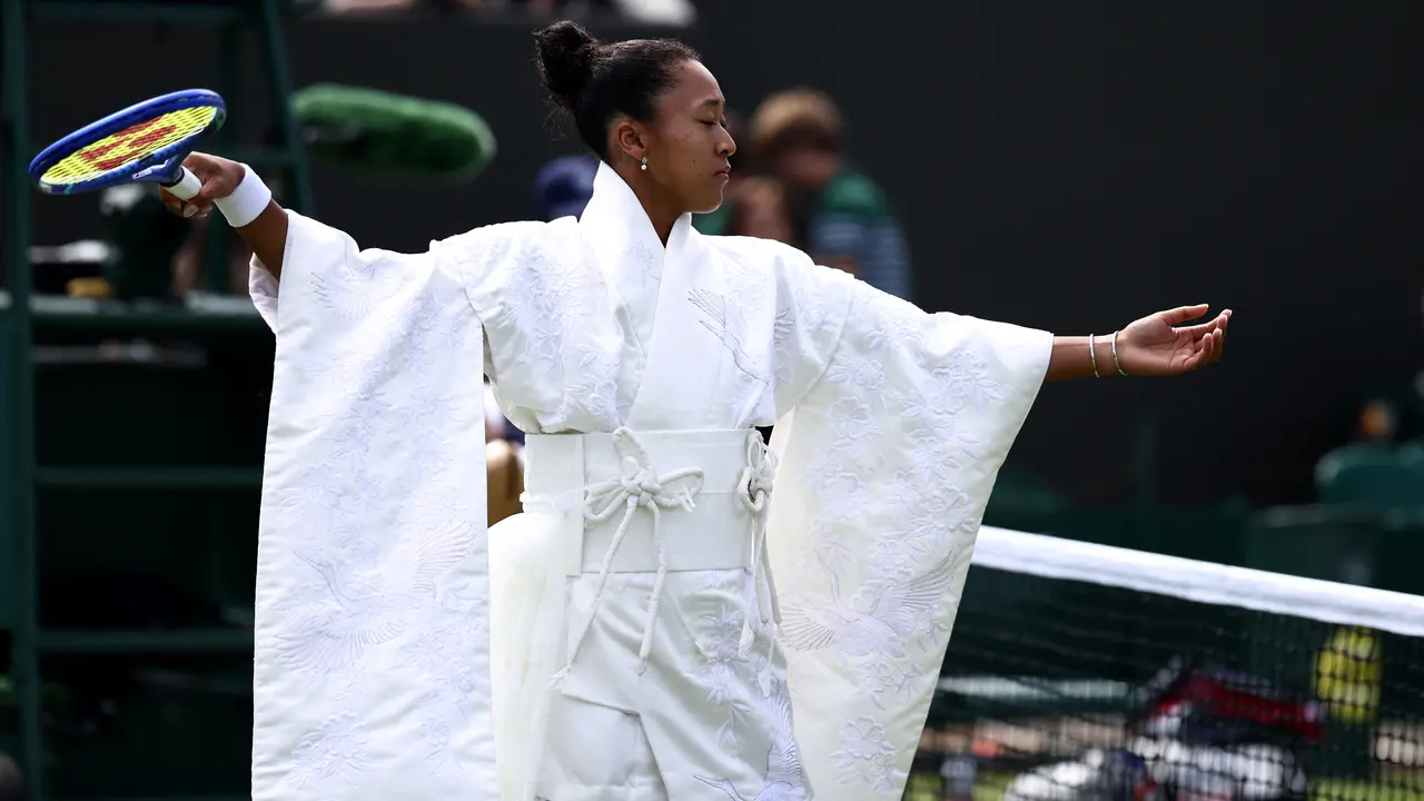 Naomi Osaka Buka Aksi di Wimbledon dengan Gaun Daur Ulang Kimono