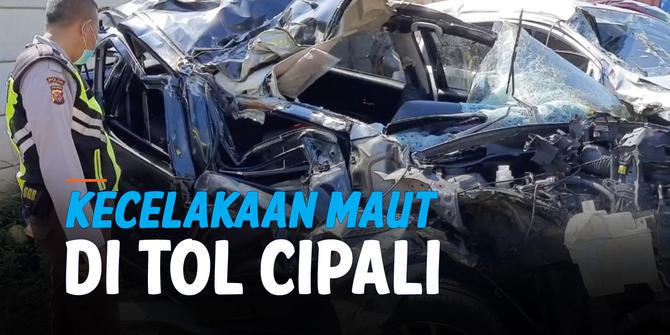 VIDEO: Kecelakaan Maut di Tol Cipali Akibat Ban Pecah, 4 Tewas