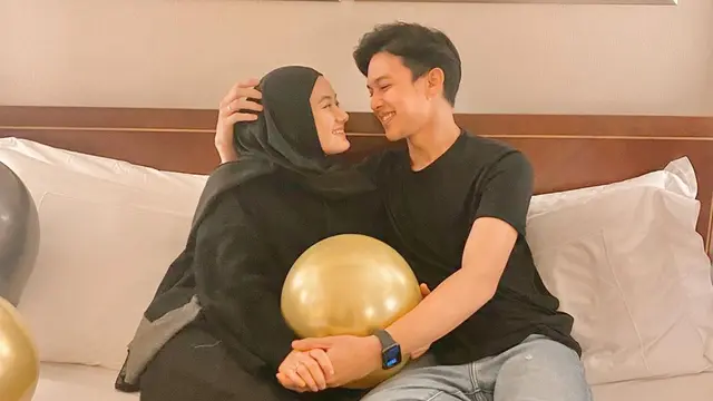 Momen Dinda Hauw dan Rey Mbayang Rayakan Ultah Bareng dari Tahun ke Tahun