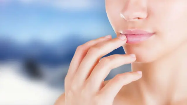 Yuk, Bikin Lip Balm Minyak Kelapa untuk Bibir Sehat