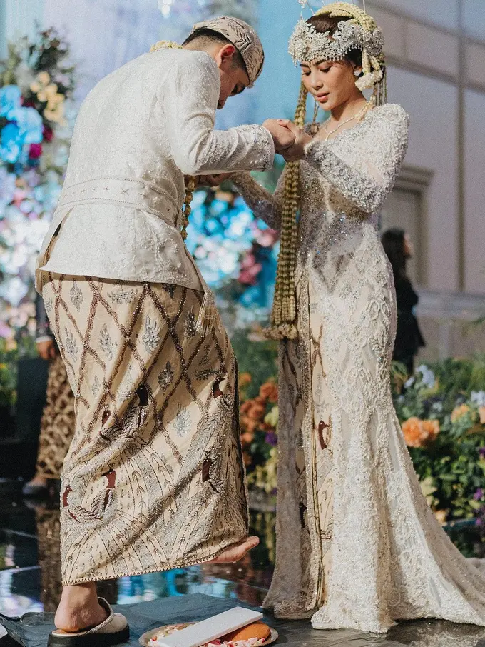 Adinda Thomas menikah [Instagram/adindathomas]