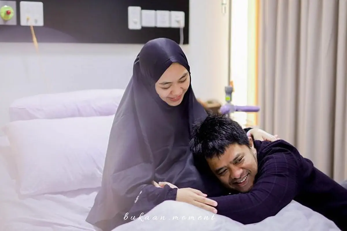 6 Momen Oki Setiana Dewi Lahirkan Anak Keempat, Sang Bayi Sempat Alami Pernapasan