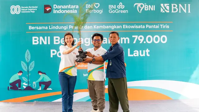 BNI Rayakan Ulang Tahun ke-79 dengan Aksi Nyata Hijaukan Pantai Tiris
