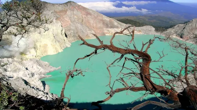 5 Danau di Pulau Jawa yang Sanggup Hadirkan Nuansa Tenang