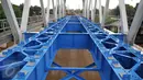 Jembatan Kereta Api baru tampak di lintasan rel kereta api, Cikarang, Jawa Barat, Senin (8/2). Pengerjaan proyek pembangunan rel ganda ini ditargetkan selesai pada 2017. (Liputan6.com/Gempur M Surya)