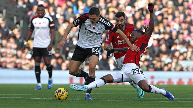 Foto: Menang Tipis atas Fulham, Bruno Fernandes Cetak Gol di Laga ke-200 Bersama MU