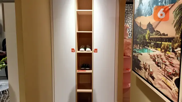 6 Desain Perabot Hemat Tempat nan Elegan dari Showroom Terbaru Idemu