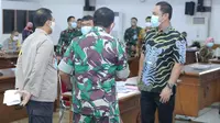 Wali Kota Semarang Hendrar Prihadi hadir di rapat evaluasi penanganan Covid-19.