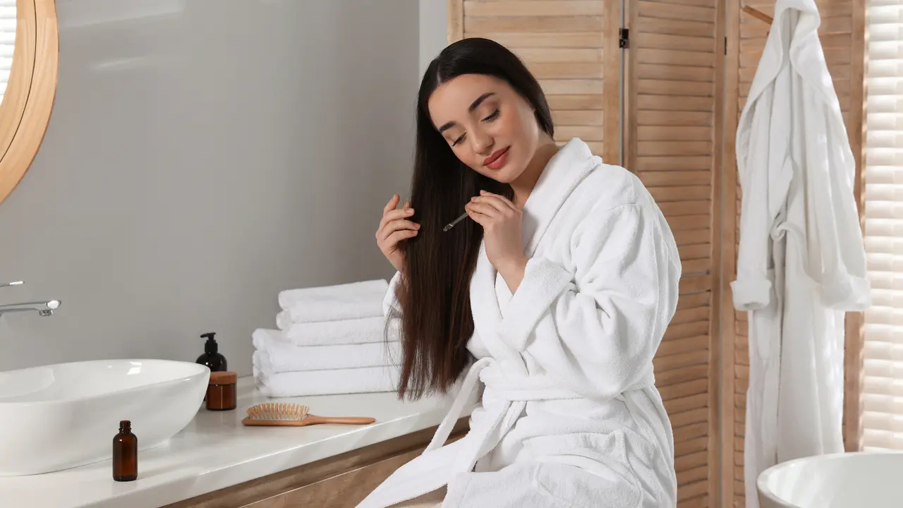 Ini Rekomendasi Vitamin Rambut untuk Rambut Wanita Lebih Sehat dan Berkilau