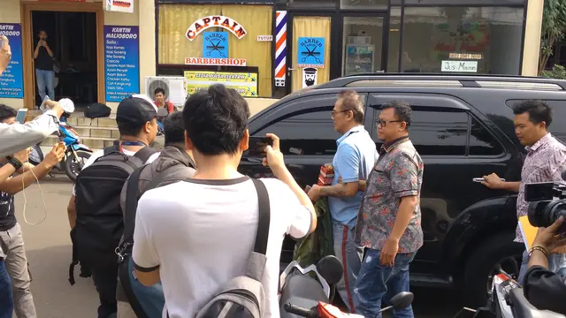 Tio Pakusadewo menjalani rehabilitasi