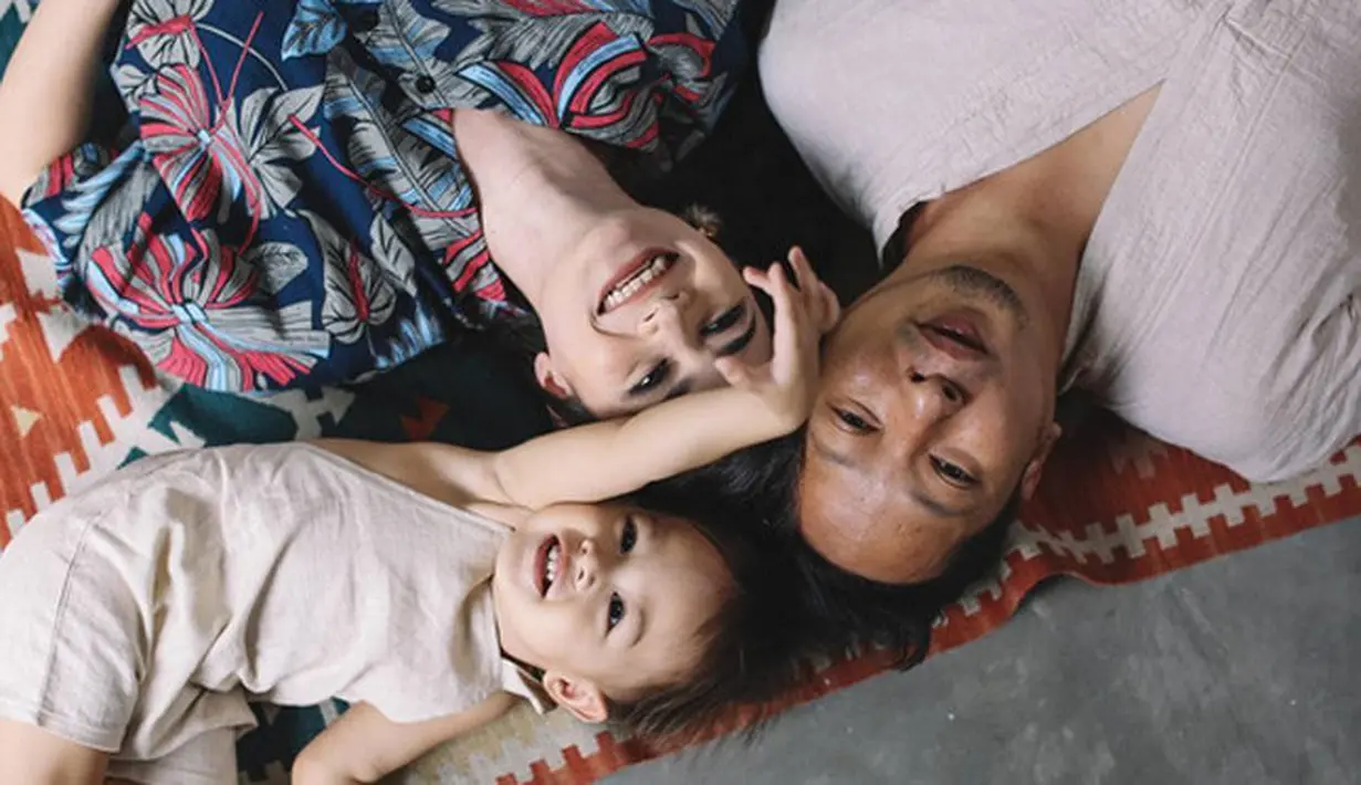 Untuk bepergian ke suatu tempat, Ringgo pun sangat bergantung pada mood yang dimiliki oleh Bjorka saat itu. Pasalnya, menurut Ringgo mood anaknya itu akan berpengaruh terhadap mood Sabai dan dirinya. (Instagram/sabaidieter)