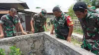 Danramil 1309-01/STB Letda Inf Marpin pada, Rabu (16/10/2024), meninjau kembali kegiatan di Kelurahan Manado Tua yang sedang dilaksanakan manunggal air bersih yang rencana diresmikan bulan ini, Oktober 2024.