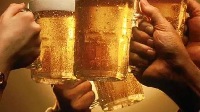 Simak Cara 'Toast' yang Benar Ketika Minum Bir di 8 Negara ini