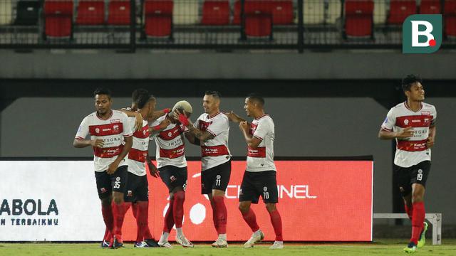 Madura United vs Persikabo 1973