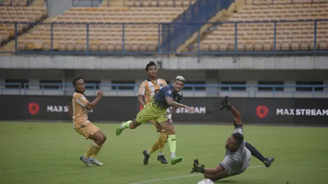 Persib Bandung vs Bekasi FC