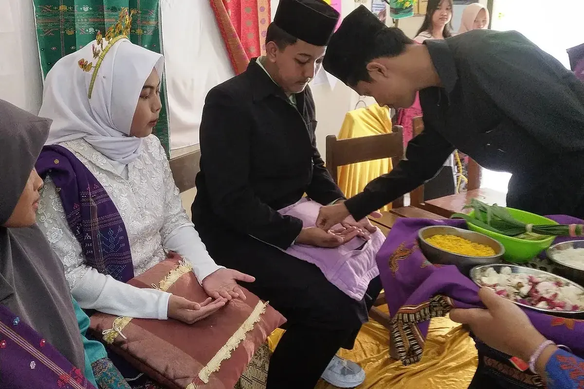 Tepung Tawar, Perpaduan Islami dan Jejak Kearifan Lokal dari Natuna