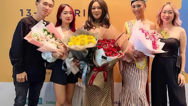 Desainer Lenny Hartono di Indonesia Fashion Week 2022 (https://www.instagram.com/p/CcmOcOMvPNR/)