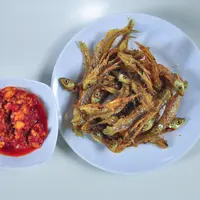 Ilustrasi ikan seluang krispi./Copyright shutterstock.com