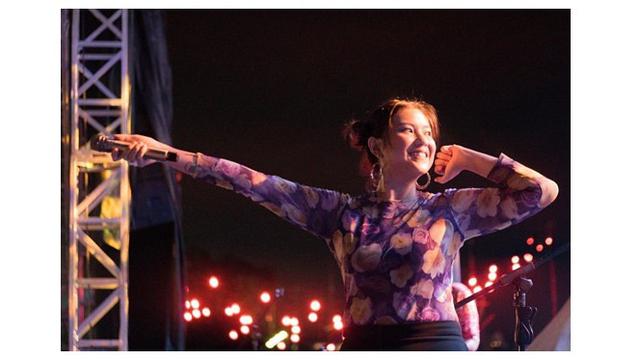 Danilla Riyadi Ngakak Parah Tahu Lagunya Dipakai Komika Praz Teguh Saat Bercinta  (Sumber: Instagram/danillariyadi)