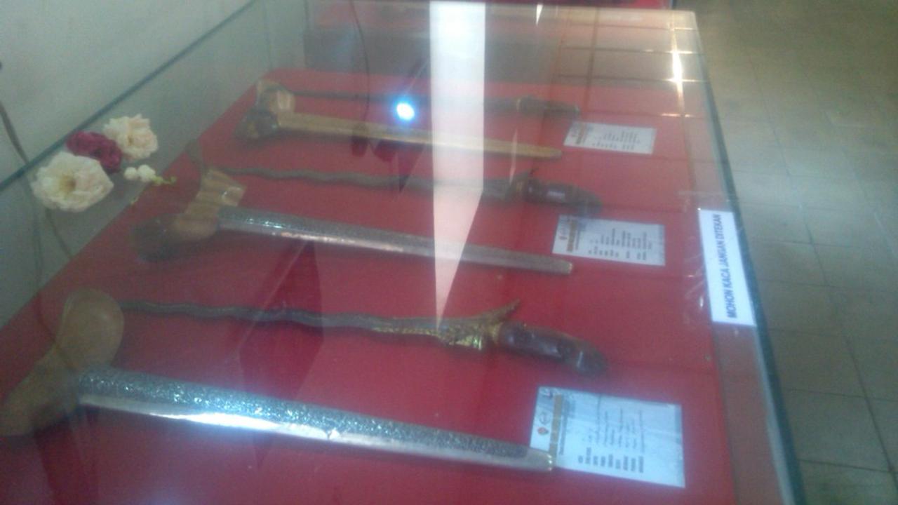Melihat Keris Berusia Ratusan Tahun di Puro Pakualaman Jogja