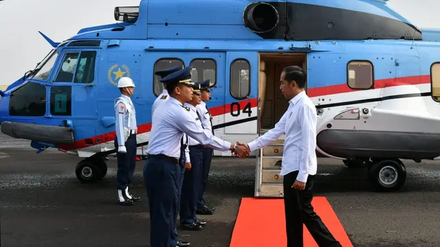 Presiden Joko Widodo (Jokowi) bertolak menuju Provinsi Banten guna melakukan kunjungan kerja, pada Jumat, 6 Desember 2019. Foto: Laily Rachev - Biro Pers Sekretariat Presiden