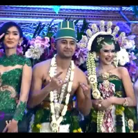 Meski kisah cintanya dengan Kiki Amalia tak berakir di pelaminan, namun Hengky Kurniawan dan Kiki Amalia masih menjaga hubungan baik.
