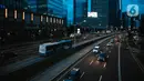 Kondisi lalu lintas di Jalan Jenderal Sudirman, Jakarta, Selasa (29/12/2020). Penutupan sejumlah jalan protokol di Jakarta pada malam Tahun Baru dilakukan agar warga tidak nekat merayakan malam pergantian tahun di tengah pandemi COVID-19. (Liputan6.com/Faizal Fanani)