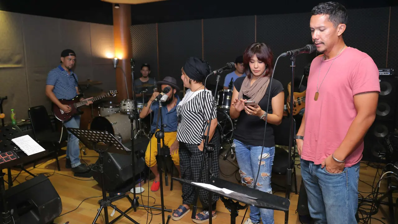 [Bintang] The Groove dan Maliq & D'Essentials