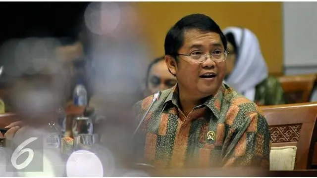 #OneShot: Belum Berbadan Usaha Tetap, WhatsApp dkk Terancam Diblokir