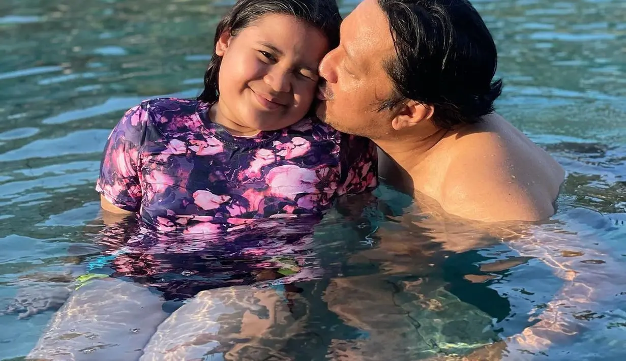 Andre Taulany Liburan ke Bali (Instagram/andreastaulany)