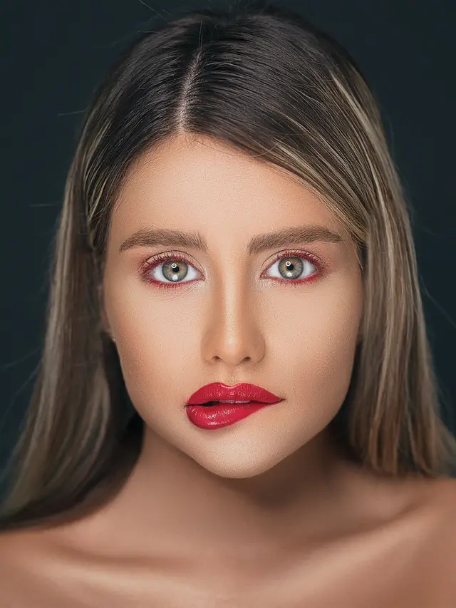 Kesalahan Pakai Lipstik Matte yang Bikin Bibir Tampak Bergaris, Ini Kata MUA