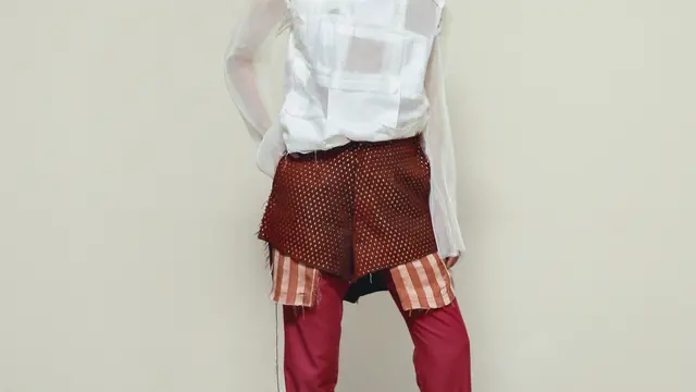 Bias, Busana Genderless Persembahan Tangan