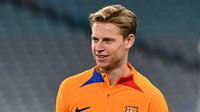 Manchester United atau MU dikabarkan segera menuntaskan transfer Frenkie de Jong dari Barcelona sebelum tur pra musim. (foto: Saeed KHAN / AFP)