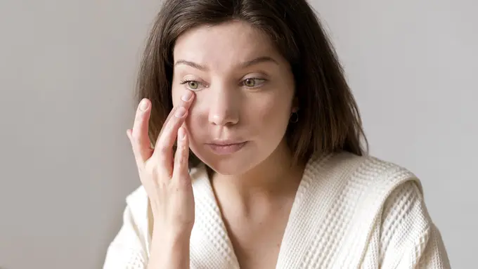 5 Bahan Aktif Skincare yang Paling Dibutuhkan Kulit di Usia 40-an