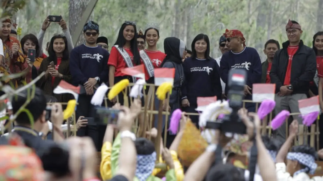 Menpar Arief Yahya: Orchid Forest Cikole Keren!