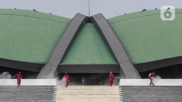 Gedung DPR Kembali Disemprot Disinfektan