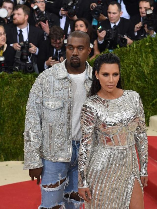 [Bintang] Kim Kardashian - Kanye West