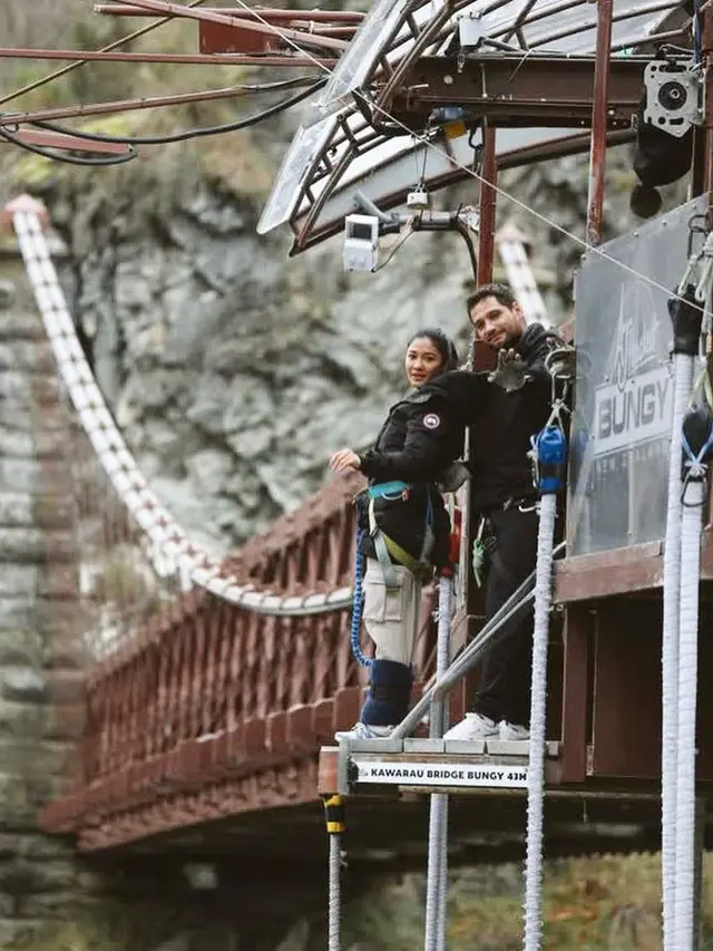 Ternyata Pemberani, Ini 7 Potret Naysilla Mirdad Bungee Jumping di Selandia Baru