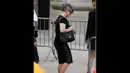 Rekan Rivers dalam program televisi terkenal “Fashion Police”, Kelly Osbourne hadir di Temple Emanu-El, New York, Minggu (7/9/14). (D Dipasupil/Getty Images/AFP)