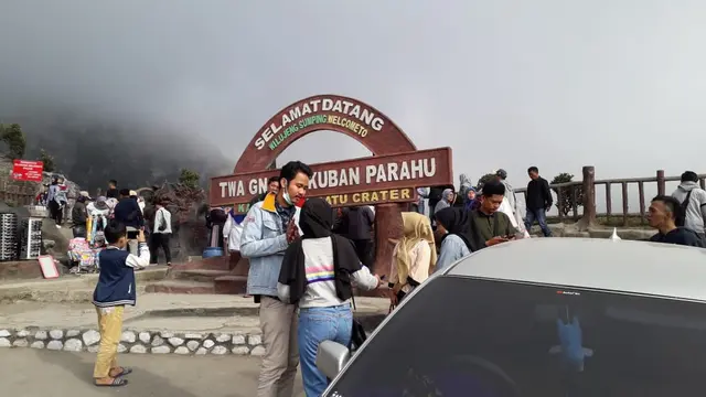 Gunung Tangkuban Parahu