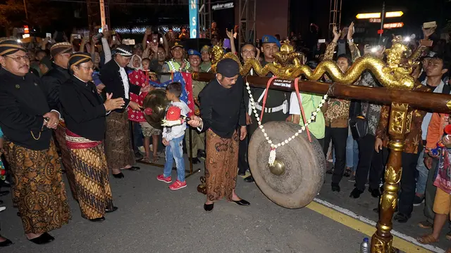Solo Gelar Car Free Night Samubut Tahun Baru
