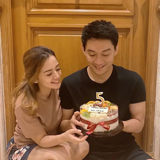 Gelar Lamaran, Ini 8 Perjalanan Cinta Ifan Seventeen dan Citra Monica