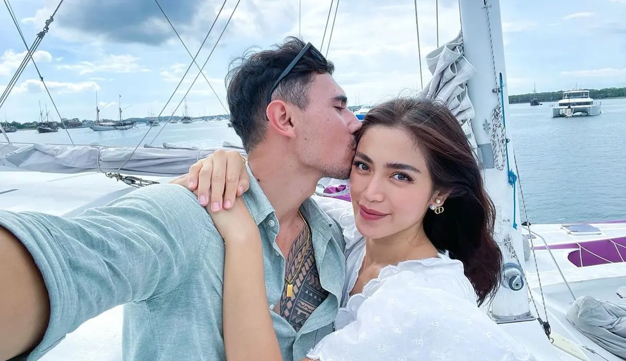 Jessica Iskandar honeymoon (Instagram/inijedar)