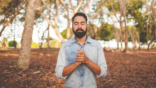 Ilustrasi berdoa, bersyukur