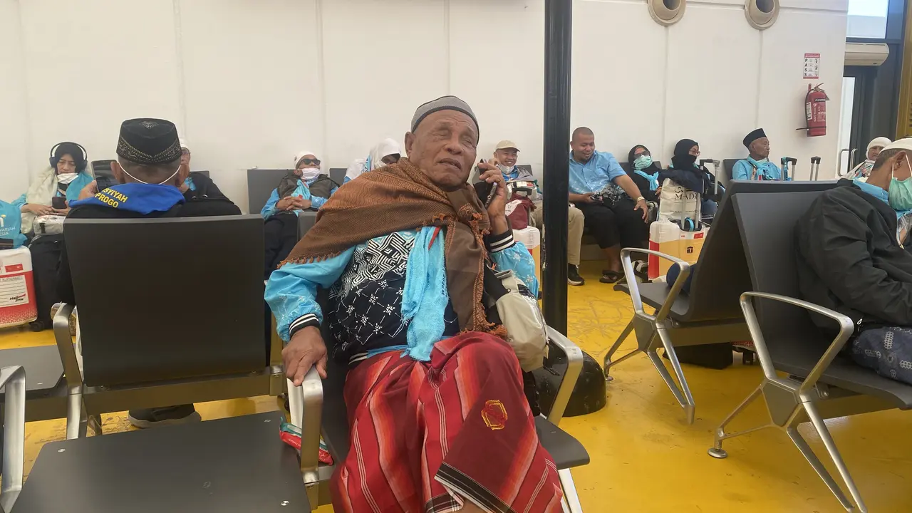 Mbah Sarjo Utomo, jemaah haji tunanetra asal Indonesia (dok. Media Center Haji 2026)