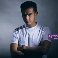 Eksklusif Dion Wiyoko (Foto: Deki Prayoga, DI: Muhammad Nurfajri/Bintang.com)