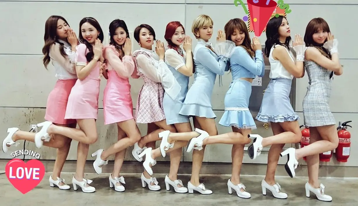 Di posisi ketiga ditempti oleh Twice, girl band satu ini berhasil mempertahankan posisinya sama seperti tahun kemarin. (Foto: Soompi.com)